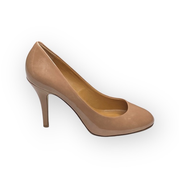 J. Crew ༄ Classic Round Toe Patent Leather Pumps ༄ Nude Pink 6M ༄ Spring Formal - Picture 1 of 16